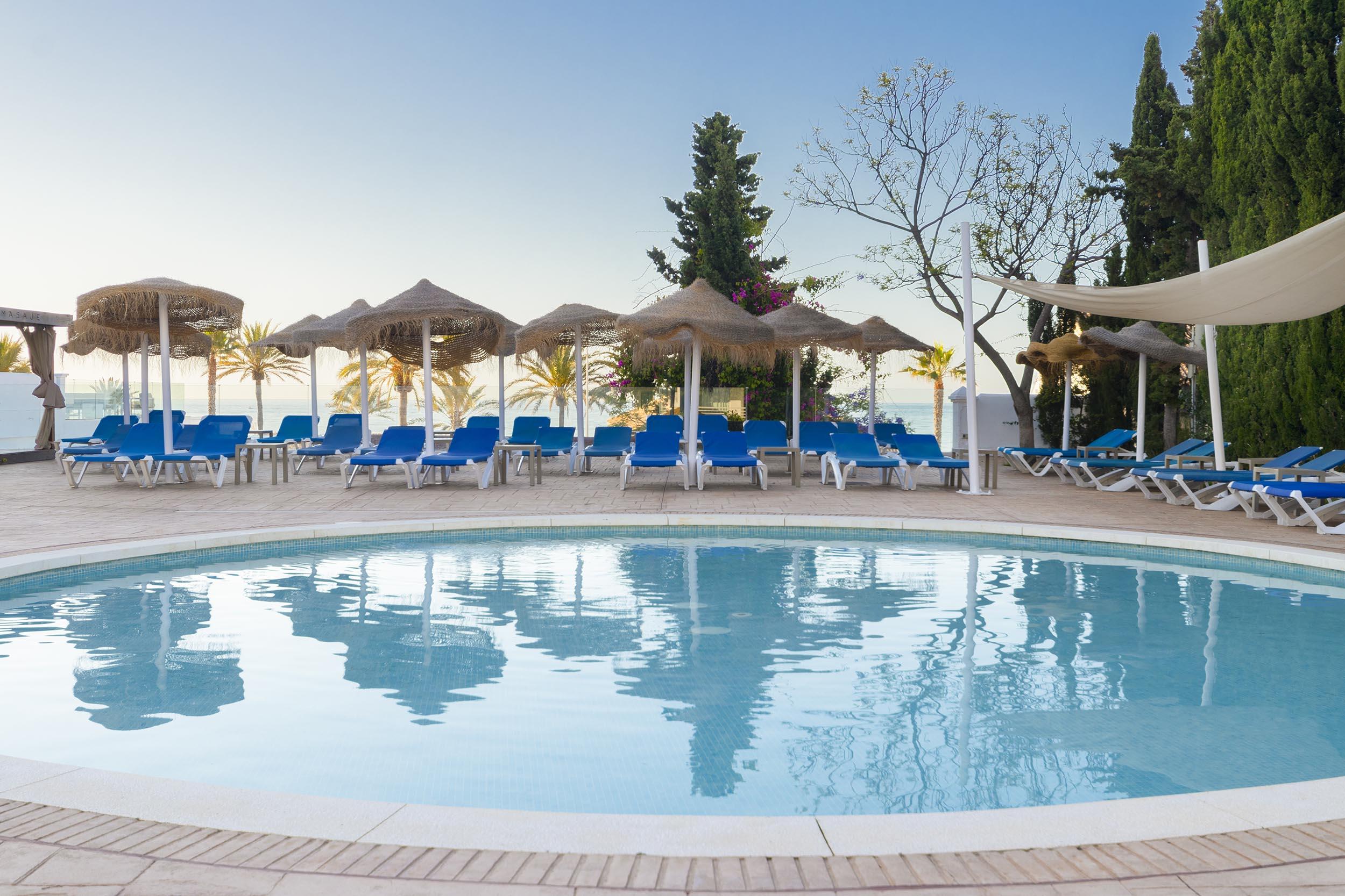 Hotel Palia La Roca Беналмадена Екстериор снимка